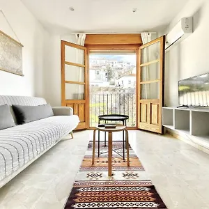 https://elvira-urban-living-centro.es-andalucia.com